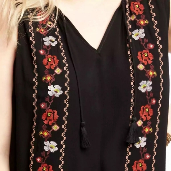 Old Navy Black Crepe Boho Floral Dress w Tassels - Picture 4 of 10
